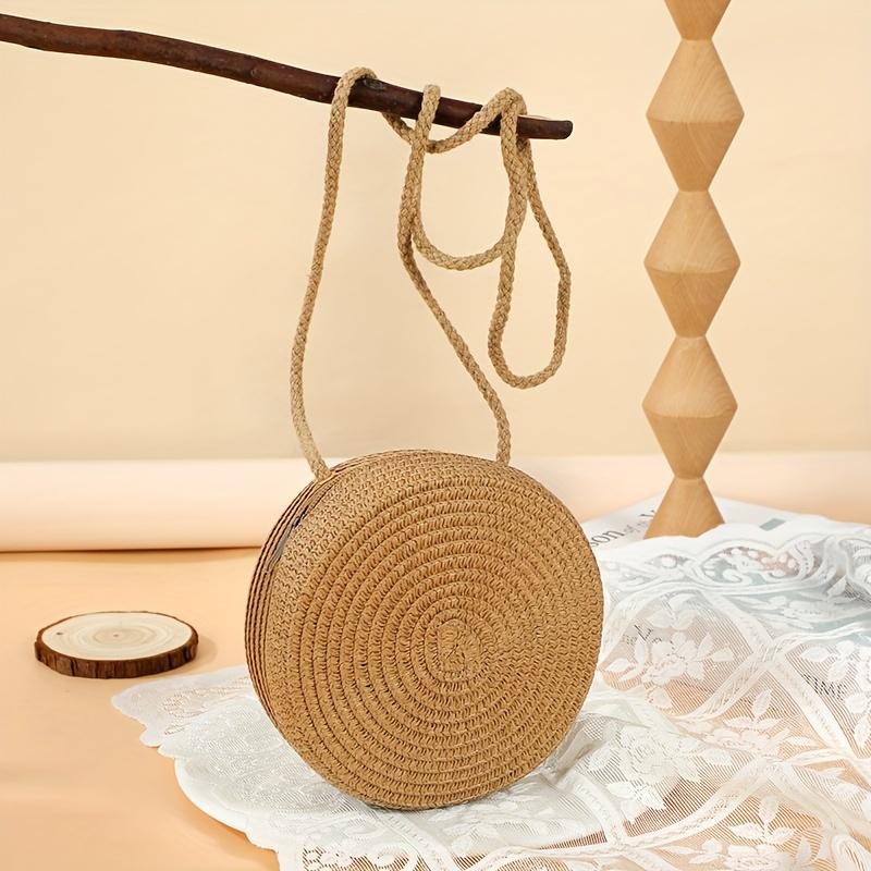 Large Straw Bag, Round Beach Bag for Women, Perfect for Carrying Your Phone While Crossbody коричневый