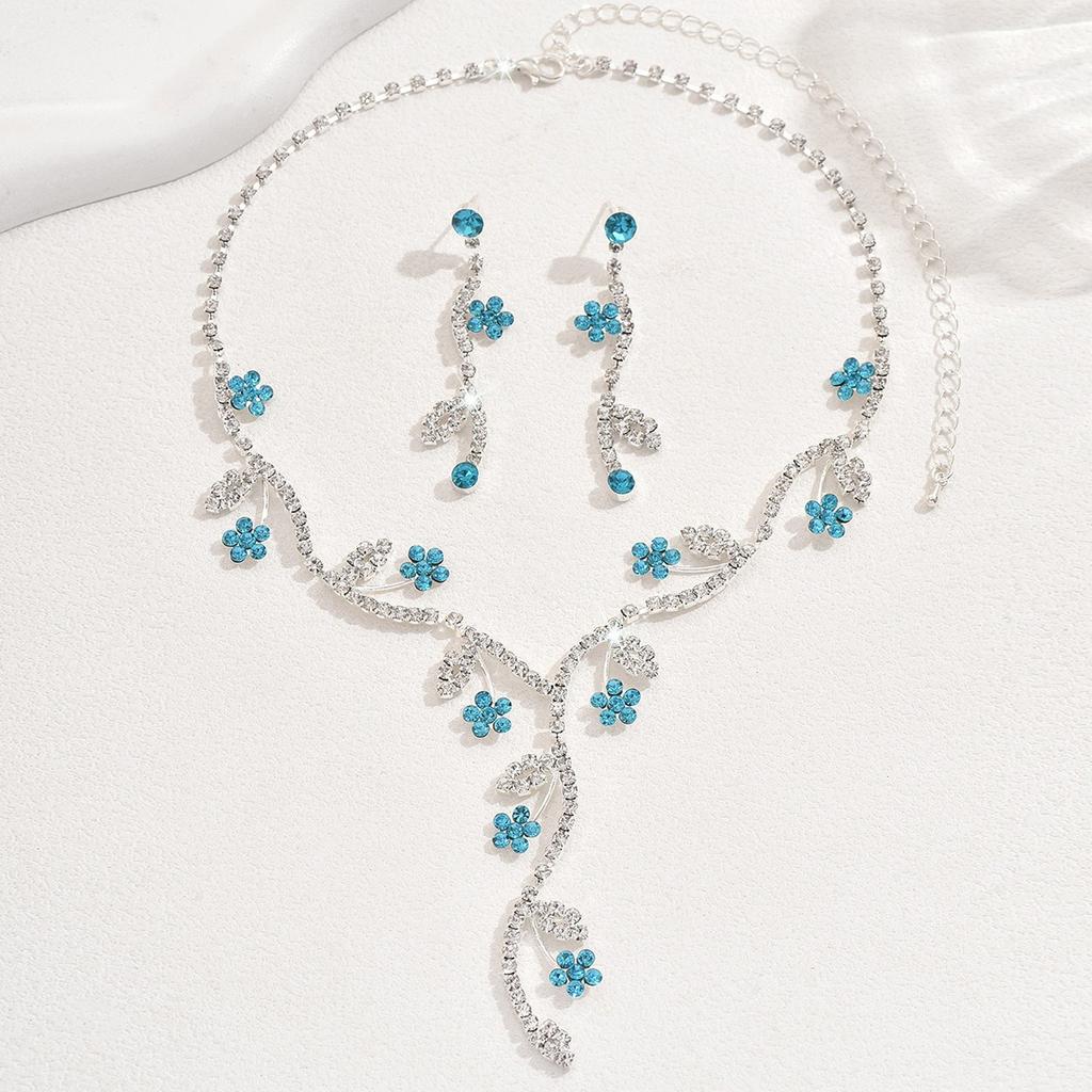 3pcs Sexy and Elegant Flower Pendant Women's Necklace Earring Set Niche Design Birthday Party Wedding Banquet Dress Accessories