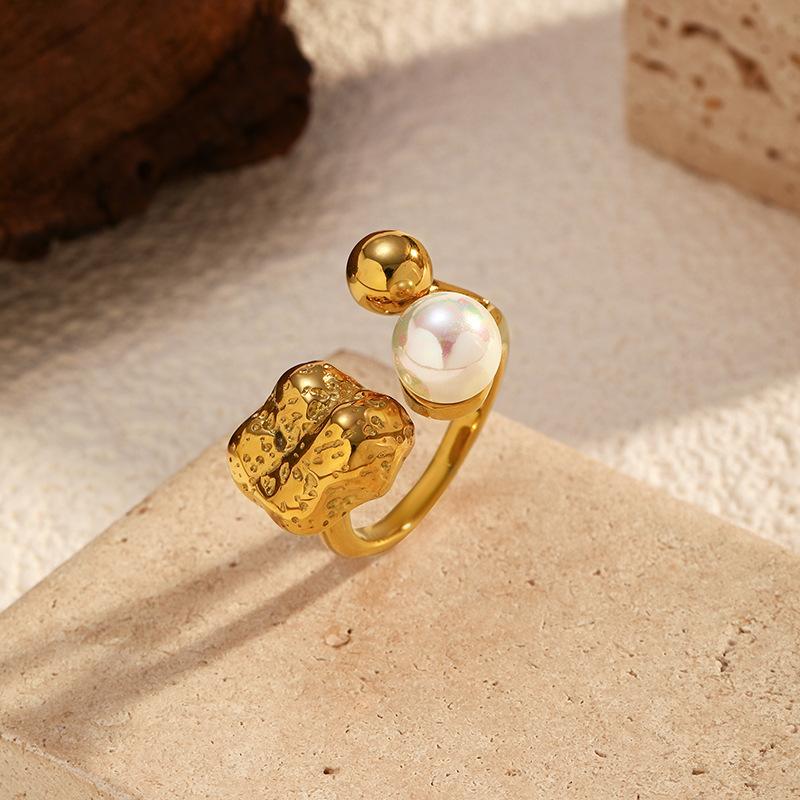 Chenhe's new titanium steel open imitation pearl ring, European and American style smooth surface ball special-shaped personalized plated 18K gold