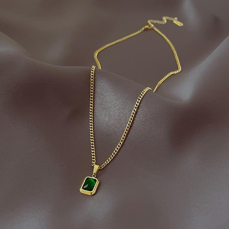 New Retro Square Green Zircon Pendant Necklace For Women Titanium Steel Necklace Girls Wedding Engagement Jewelry