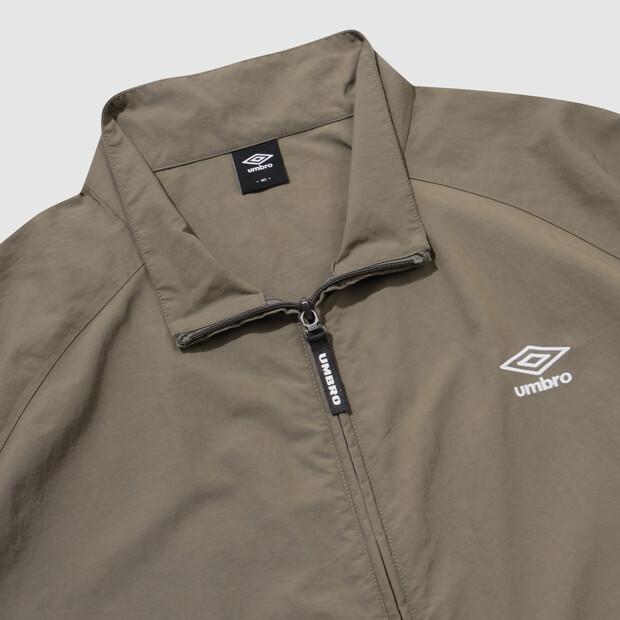 Umbro Classic Stand Neck Warm-Up Windbreaker Jacket Brown Ur121Cjk31 (A Type)