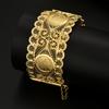 Bracelet de mariée algérienne Bijoux avec motif de pièce de monnaie graphique Napoléon Finement sculpté, Un accessoire de poignet pour robe de mariée corsage