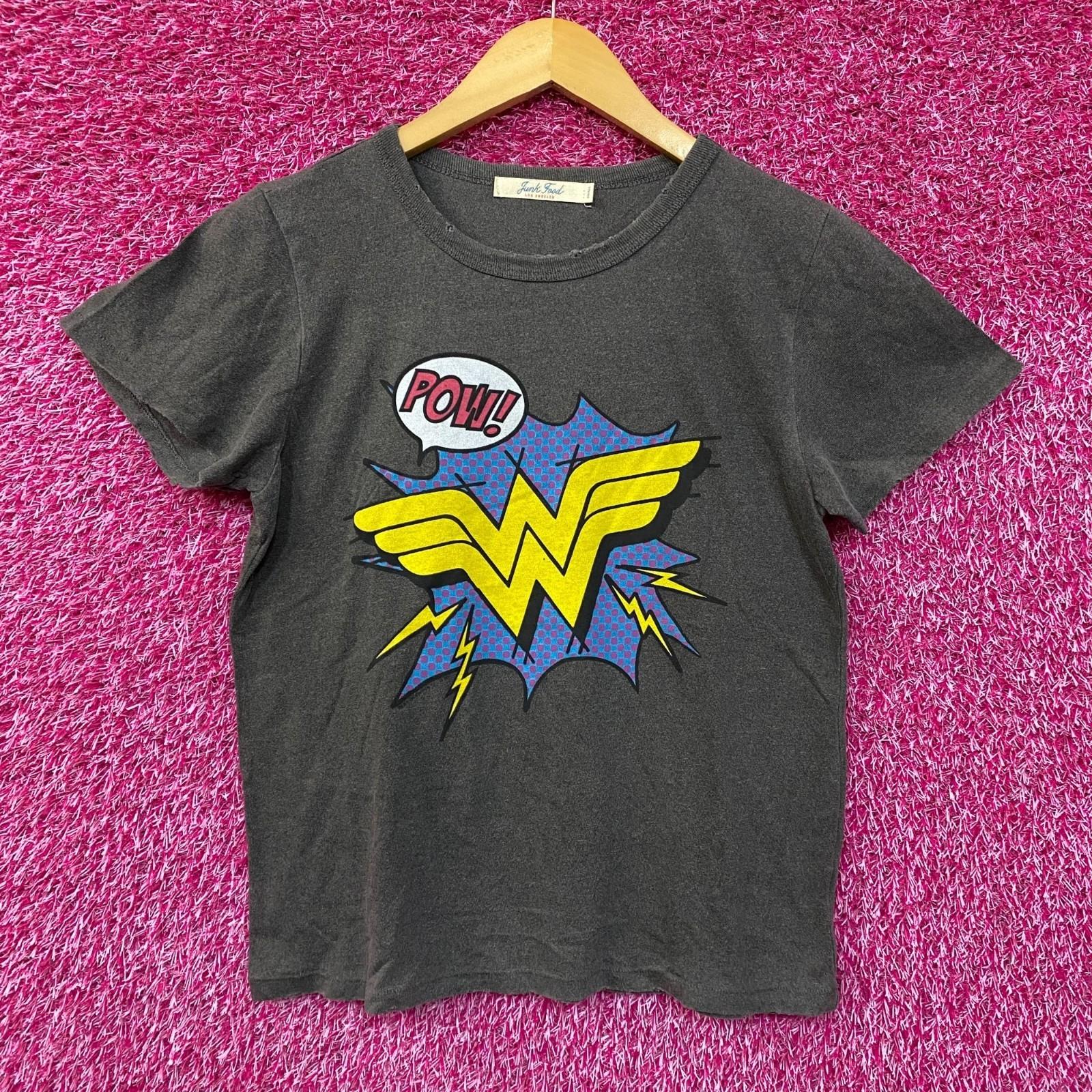 Wonder Woman Logo Pow Classic Comic Book Aesthetic T-Shirt Small S