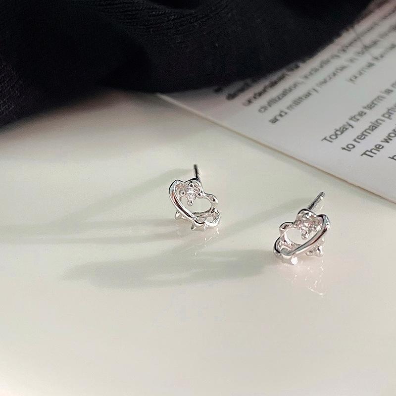 Personalized Love Planet Earrings for Women Sweet and Cool Girly Versatile Earrings