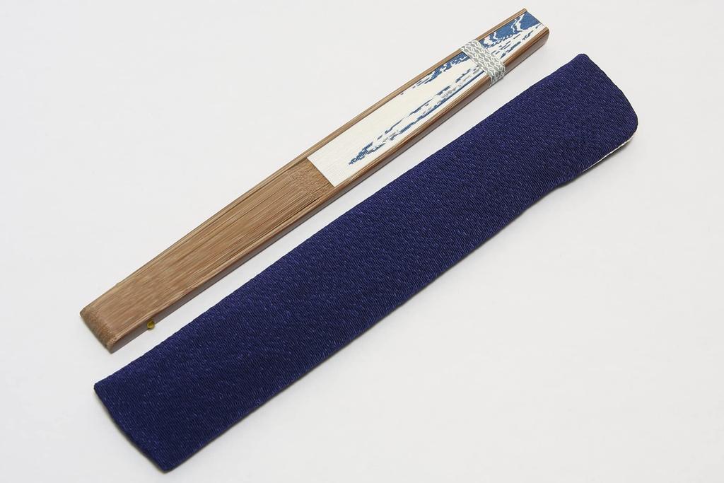 Faltbarer Kyoto-Handwerker mit Fächer in Papierbox [Hasegawa] Herrenfächer, Gefertigt, Etui, (Karpfen Design)