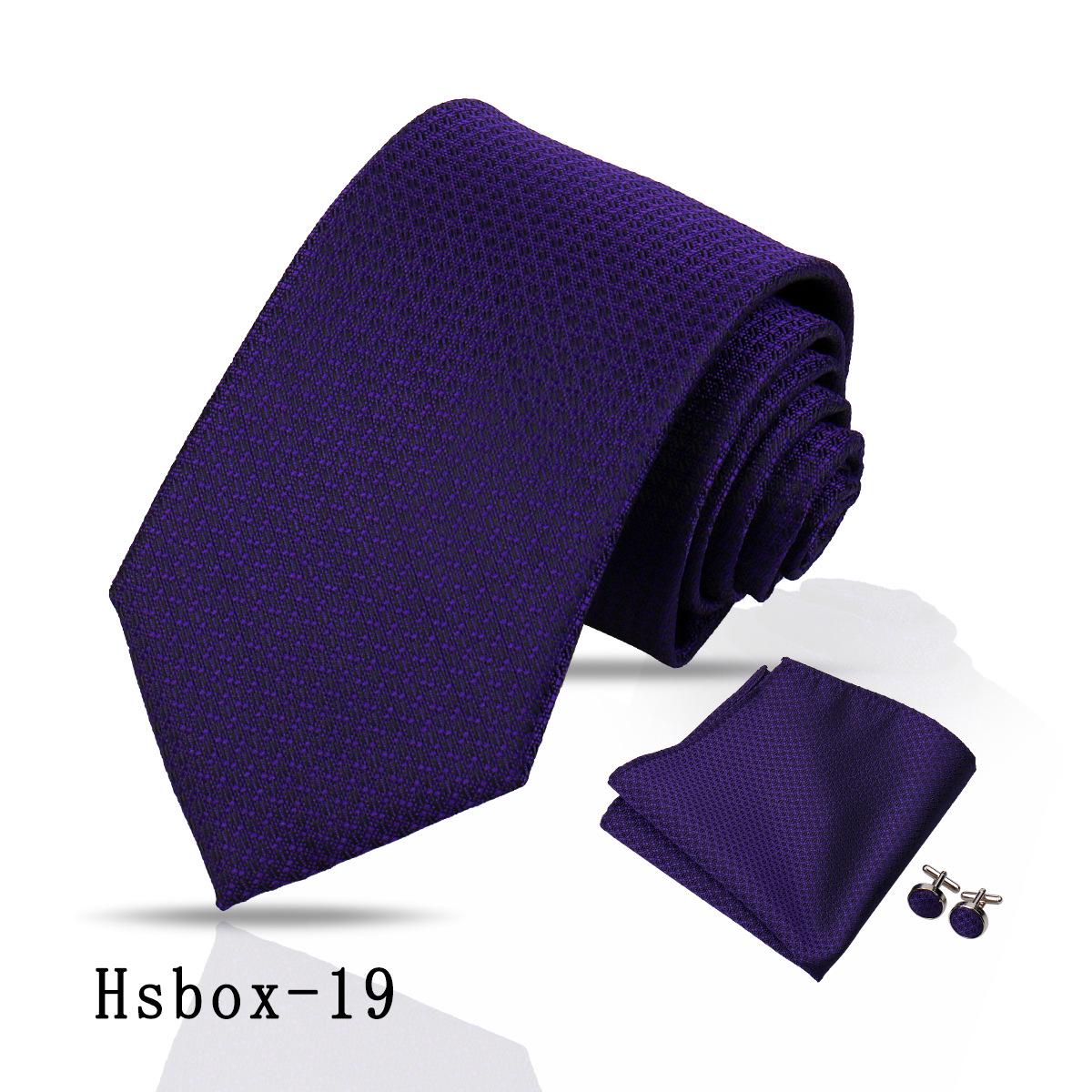 Men s Black Floral Cashew Pattern Tie Set: Includes 8cm Hand-Tied Tie, Pocket Square, and Cufflinks.