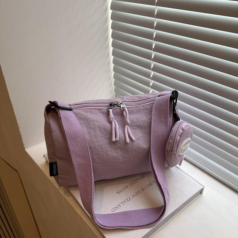 

Large capacity nylon cloth 2025 summer new trendy fashion casual light foreign style Korean version one shoulder messenger tote bag фиолетовый