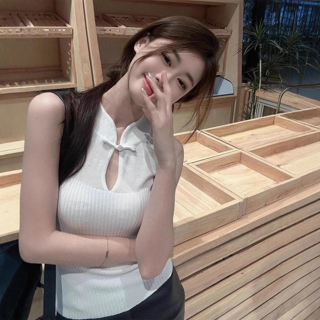 Chinese Style Halter Frog Button Cutout Knitted Vest - Women's Slim-Fit Sleeveless Summer Top