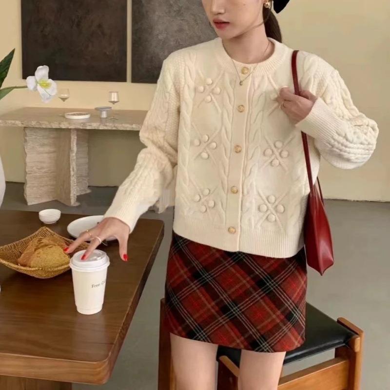 

Сегодняшний популярный свитер-жакет с нежным ветровым переплетением и длинным рукавом, осенняя новинка, нежный, мягкий, восковой вязаный топ, женская одежда one size fits all белый