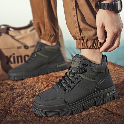 Scarpe da uomo autunno e inverno nuove scarpe casual da esterno con plateau resistenti all'usura scarpe sportive stivali corti da trekking e da lavoro di tendenza da uomo