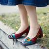 Export large size Guangzhou shoes spring and summer fashion coloring butterfly splicing process single shoes four seasons shoes
