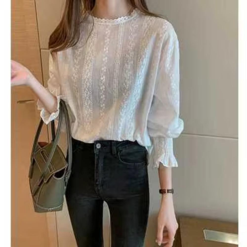 Vintage Style Lace Shirt Flare Sleeve Hollow Out White Blouse Casual Clothing New Fashion Women Lace Tops