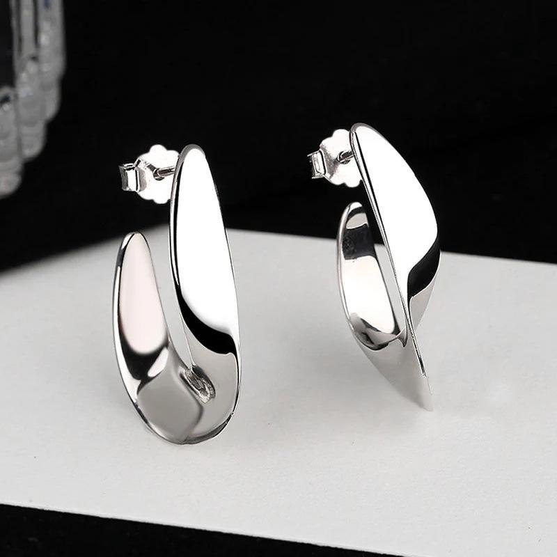 Twisted Irregular C Shape Polished Hoop Stud Earrings Minimalist Glossy Women Ear Jewelry