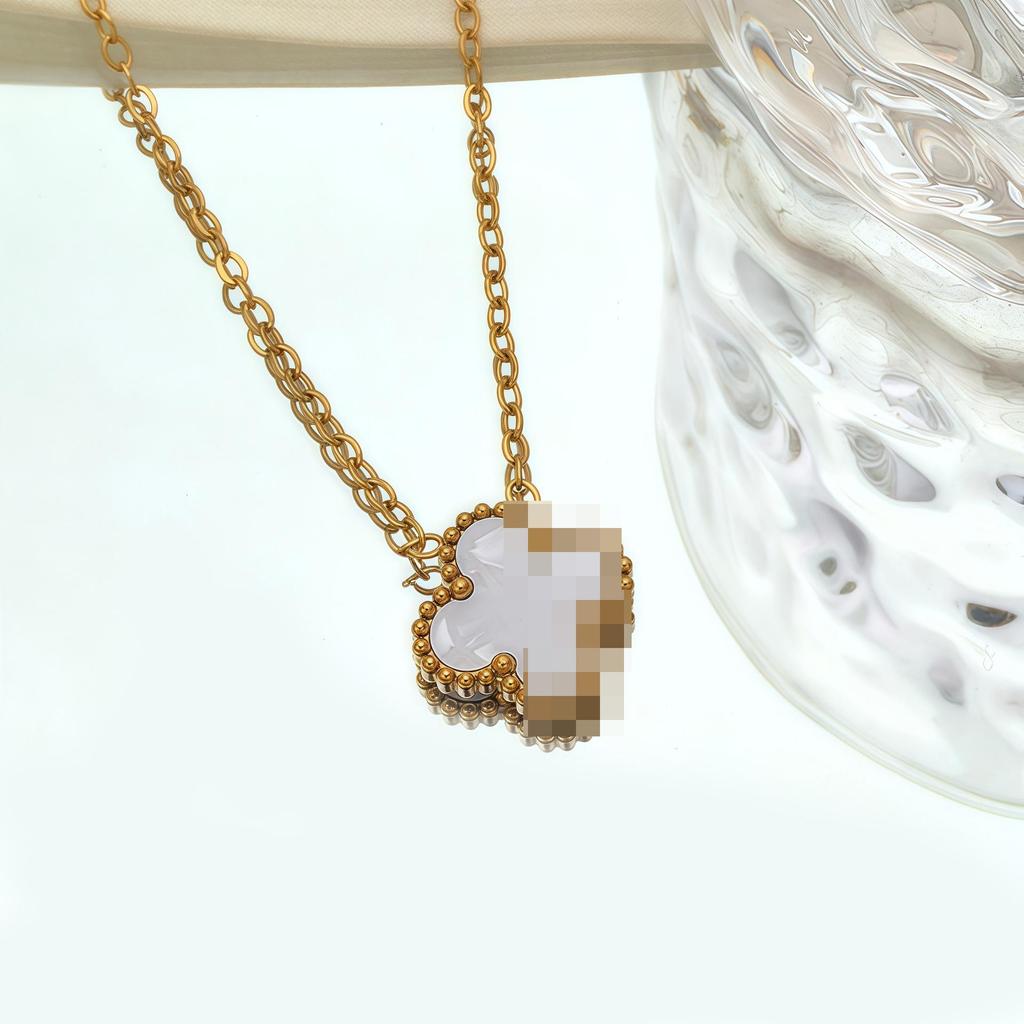 18K Gold-Plated Double-Sided Mother-of-Pearl Four-Leaf Clover Necklace