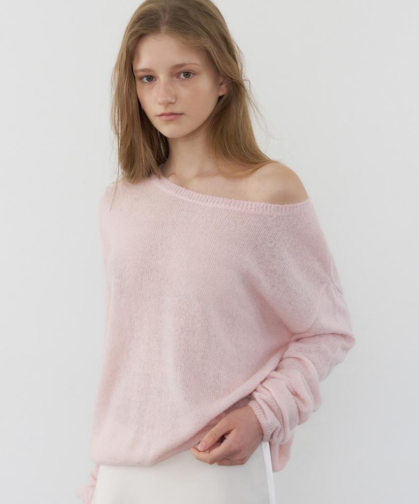 LETTERA Soft Curve Off-Shoulder Knit