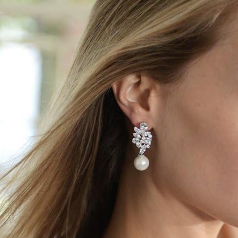 Huitan Women Elegant Drop Earrings Imitation Pearl Full Shining CZ Noble Wedding Engagement Trendy Charming Accessories Jewelry