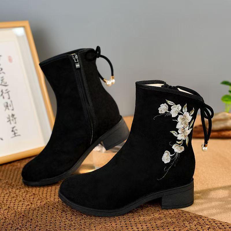 Women's Autumn Winter High Top Embroidered Boots Block Heel Round Toe Ethnic Style Modern Boots Soft Soft Zippers Ankle Boots