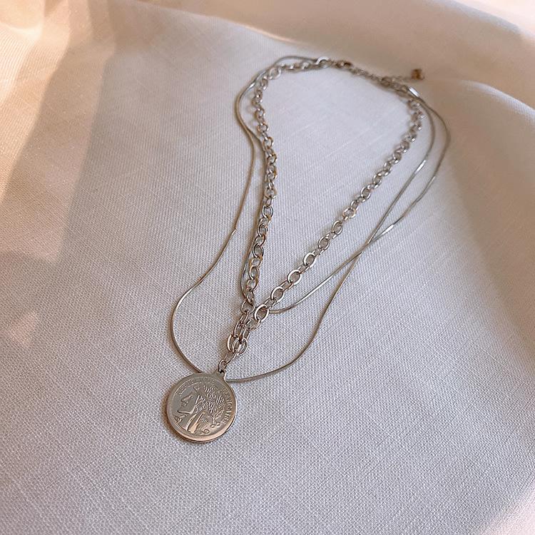 Personality Multi-Layer Stacked Necklace Women'S Fashion Design Sense Sweater Chain Simple Temperament Collarbone Chain