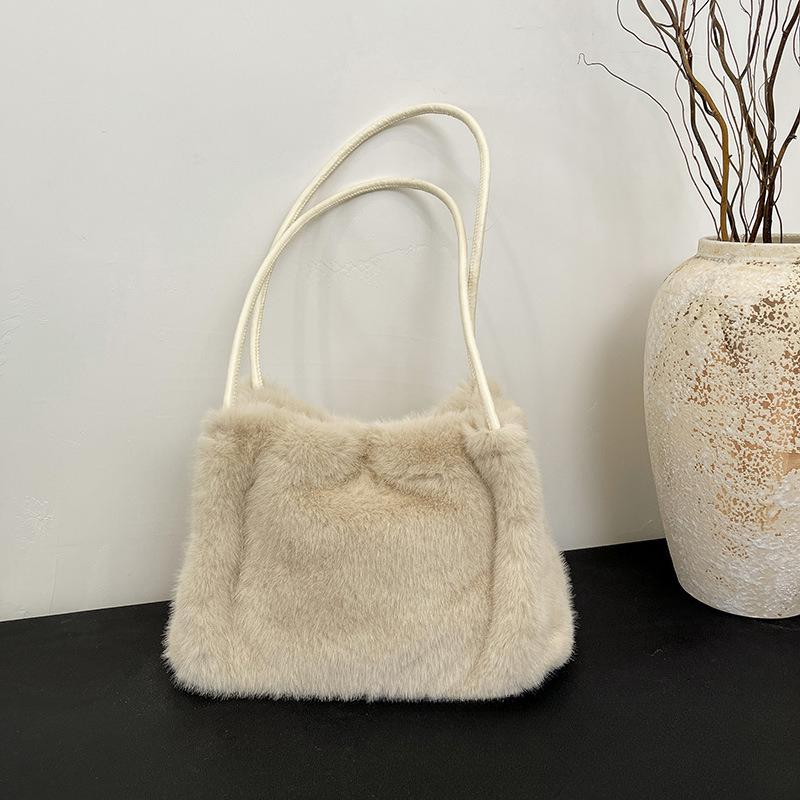 

Autumn Winter New Plush Bucket Bag for Women Korean Style Premium Texture Niche Design Commuter Handbag KTB бежевый