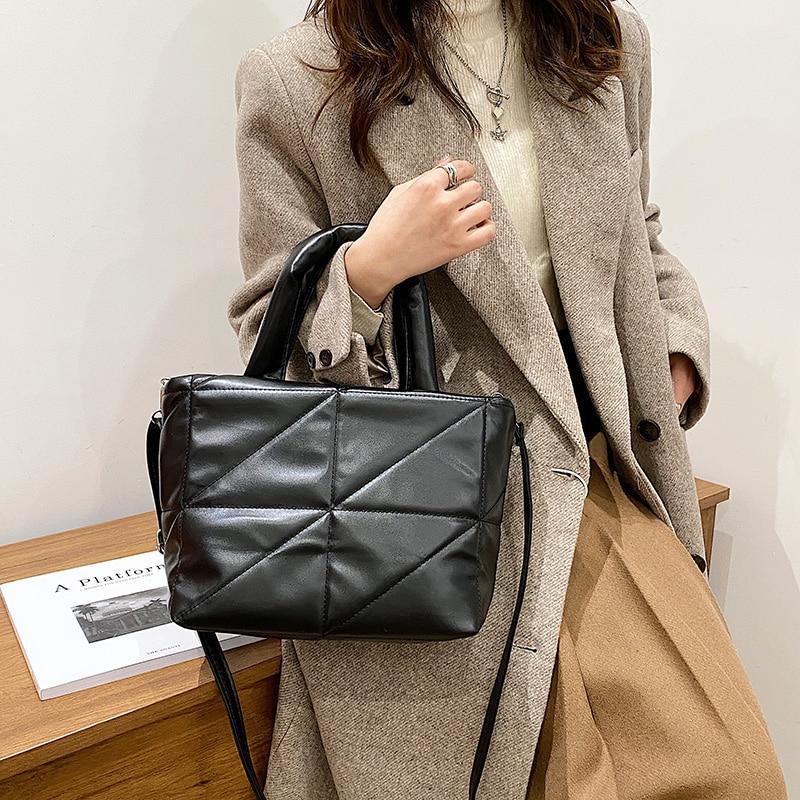 Acolchado Pequeño Pu Cuero Totes Bolsos acolchados Diseñador Mujer Bolsos  de Hombro Lujo Plumón Algodón Crossbody Bolso de Invierno 2021 comprar a  buen precio — entrega gratuita, reseñas reales con fotos — Joom