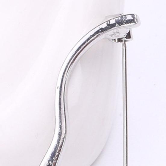 Creative Face Shape Brooch Exquisite Hollow Pin Women Shawl Lapel Suit Badge