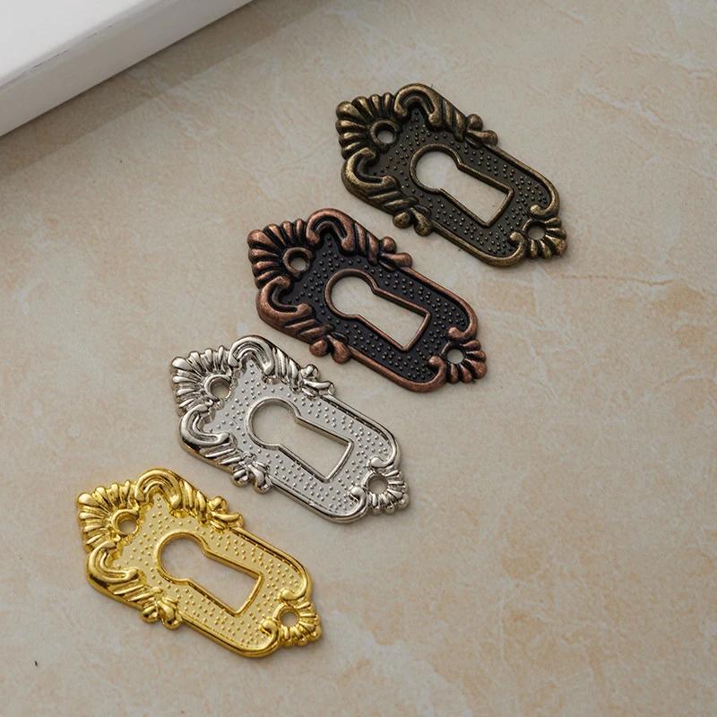 2 Stuks Antieke Sleutelgat Afdekkingen 45x23mm Lade Slotkop Plaatje Hoek Decoratieve Hoek Code Slot Legering Plaat voor Houten Sieradenkistjes