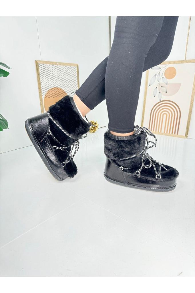 Women Modern Stylish Fashion Boots Casual Black Snow Boots Furry Lace-up Mother Daughter Comfortable Lined Thick Sole