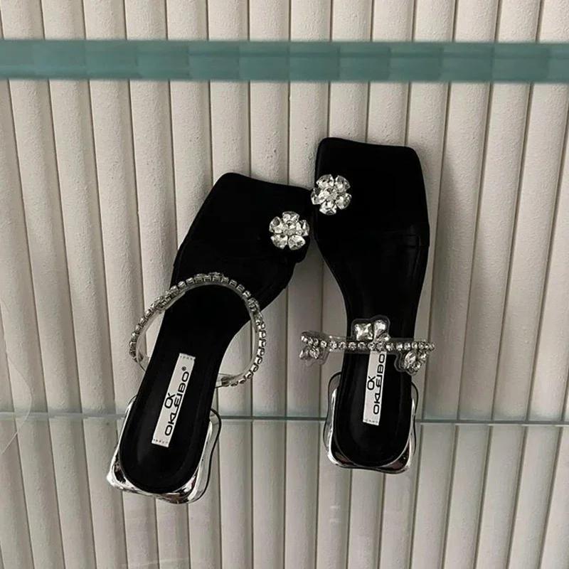 Fashion Luxury Crystal Women Slippers Fashion Low Heels Sandals Women Summer Open Toe Pearl Flip Flops Brand Designer Women Party Shoes