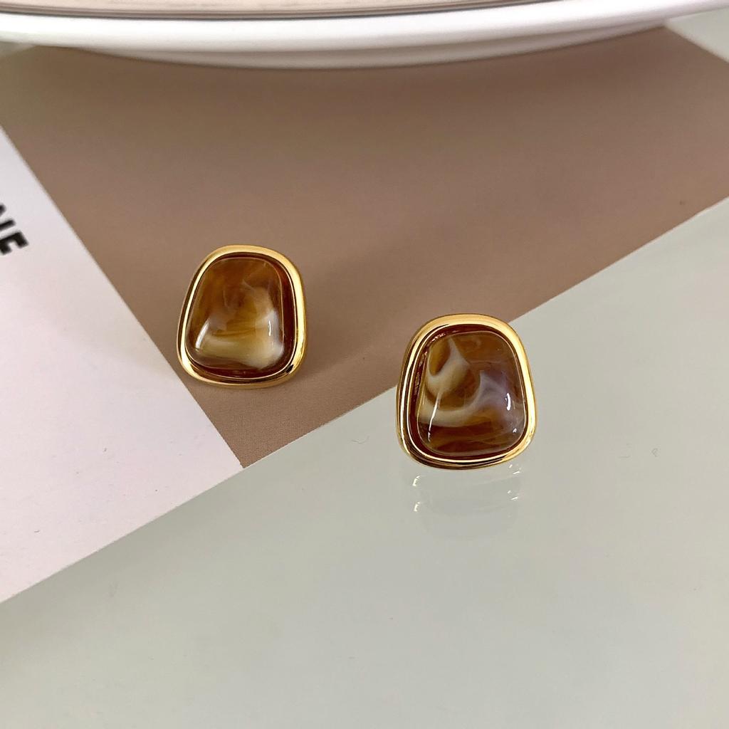 European Trend New High Design Luxury Amber Earrings For Women Fashion French Retro Style Jewelry Girl Gift Accessories