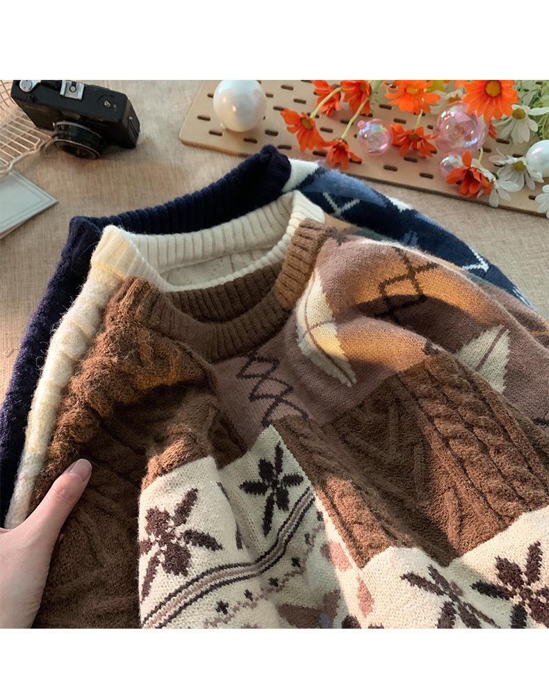 Men's Retro Patchwork Knit Sweater: Warm, Thick, Stylish, and Loose-Fit Winter Jacket
