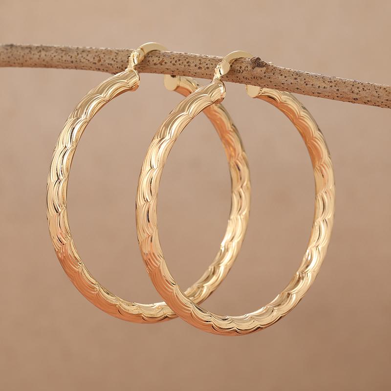 Metal Gold Color Carving Pattern Hoop Earrings for Women Classic Party Earrings Jewelry