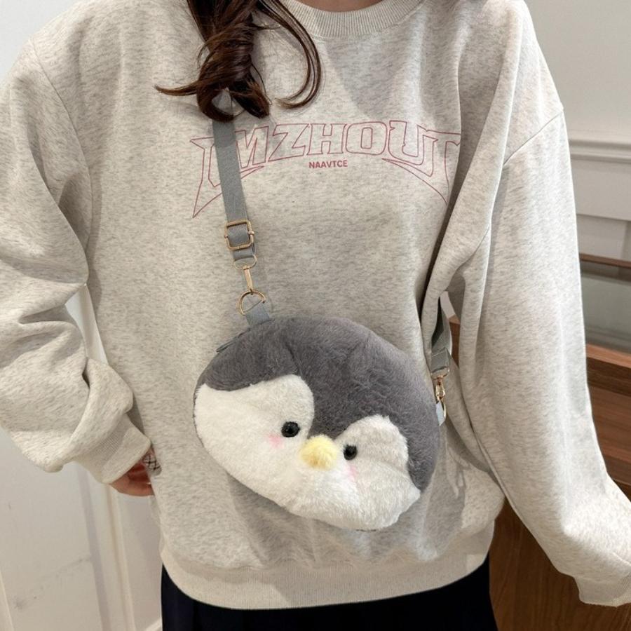 Kawaii Plush Penguin Crossbody Bag Cartoon Fun Shoulder Bag New Trendy Fluffy Animal Bag Women Popular Fashion Bag Girl Gift