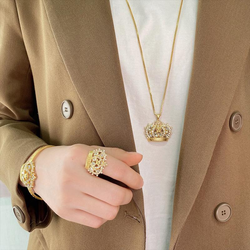 Foreign Trade Wish Fanjia Medusa Hollow Crown Set Jewelry Medieval Accessories Long Necklace