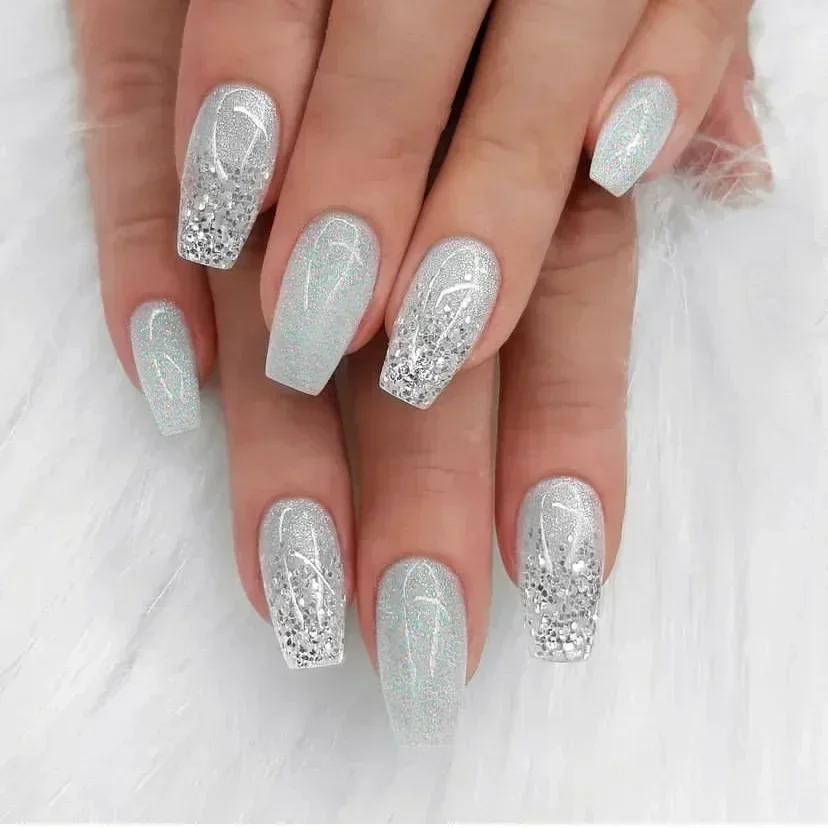 Set di 24 Unghie Balletto Corte Sfumate con Design Unghie Finte Semplici Bianche Unghie Finte a Bara Unghie Press-on Unghie Finte a Copertura Totale