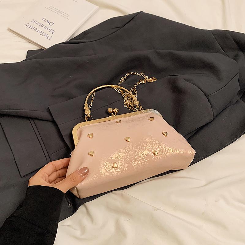 

Premium bag women s 2025 new trendy fashion handbag portable clip bag niche design shoulder shell bag розовый