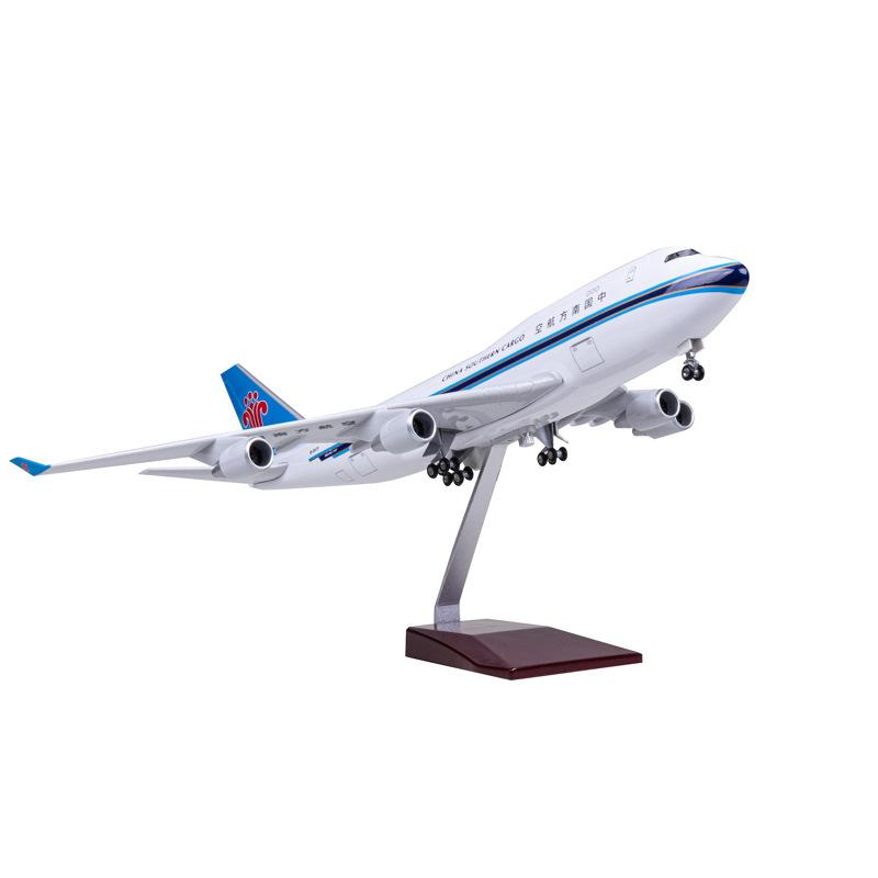 Diecast Resin 47CM Scale Airplane Model 747 B747 Aircraft Simulation Resin Finished Airlines Christmas Souvenir Collection Decor