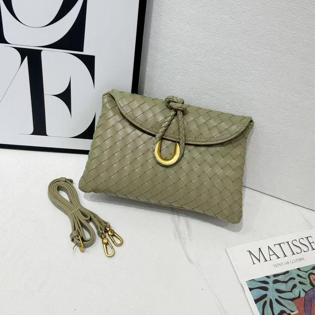 Borsa a tracolla intrecciata: Borsa da sera e pochette 2025