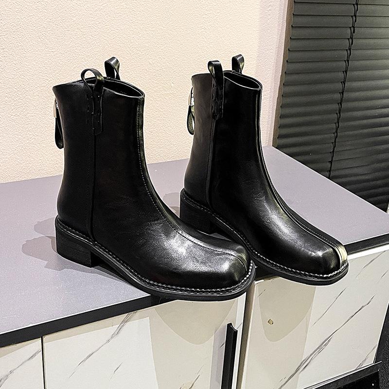

Британские кожаные мотоциклетные ботинки на платформе для женщин, осень-зима, мягкая подошва, женская дизайнерская обувь, модные ботильоны для женщин 35