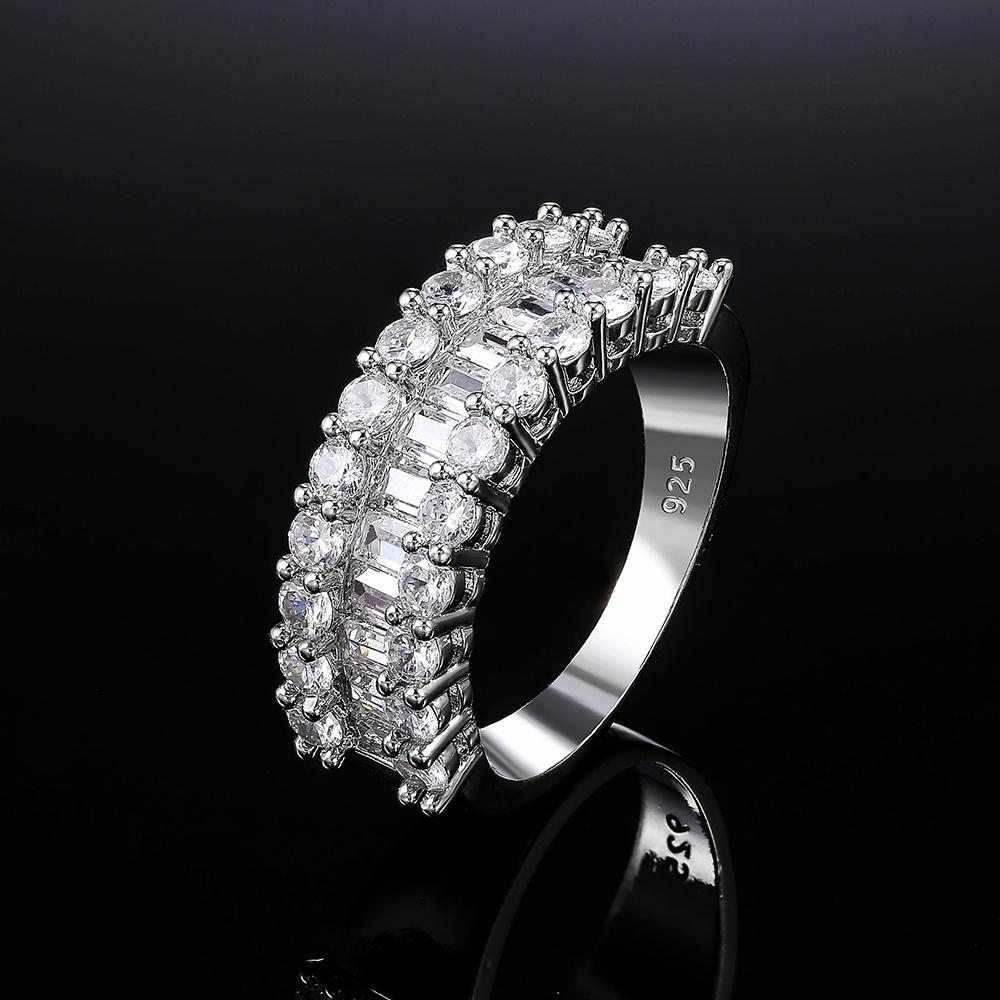 New Luxury Silver Color Women Wedding Rings Half Circle Brilliant Cubic Zirconia Delicate Gift Lady Engagement Trendy Jewelry