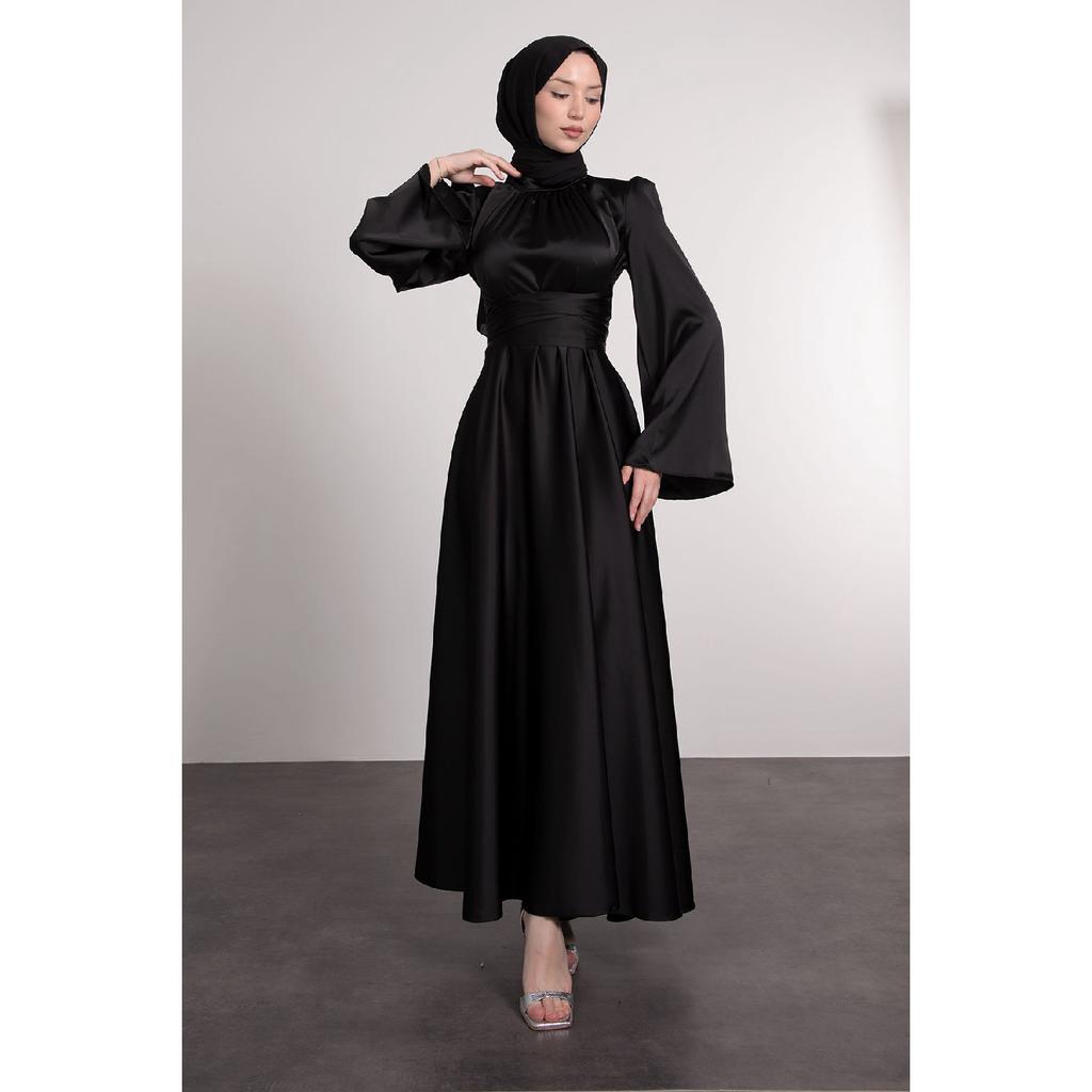 Spanisches Hijab-Abendkleid aus Satin mit Wickelärmeln an der Taille