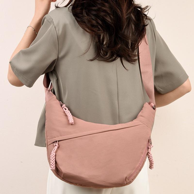 Simple and large-capacity messenger bag women's new small satchel solid color fashion shoulder bag versatile dumpling bag