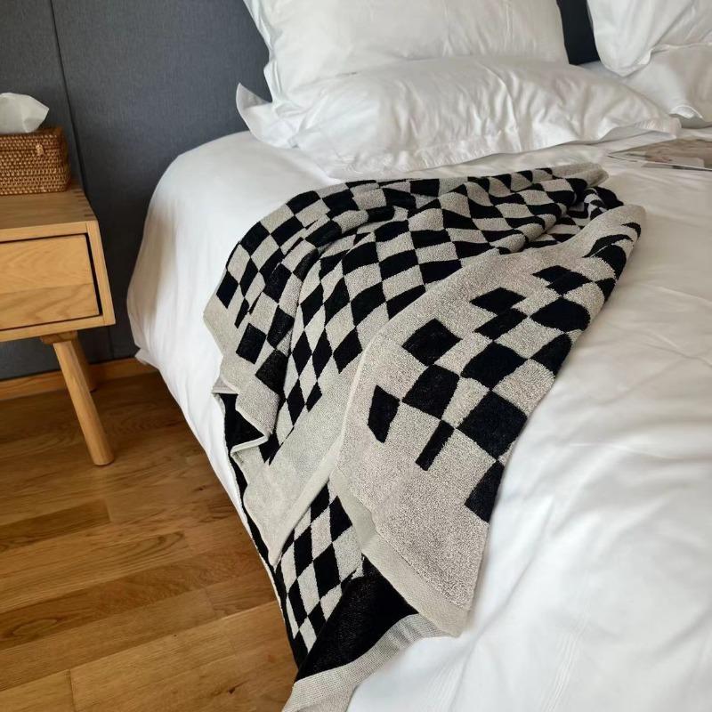 Retro Color Matching Long-Staple Cotton Skin-Friendly Towel Checkerboard Plaid Face Bath Towels Soft Absorbent Face Towel