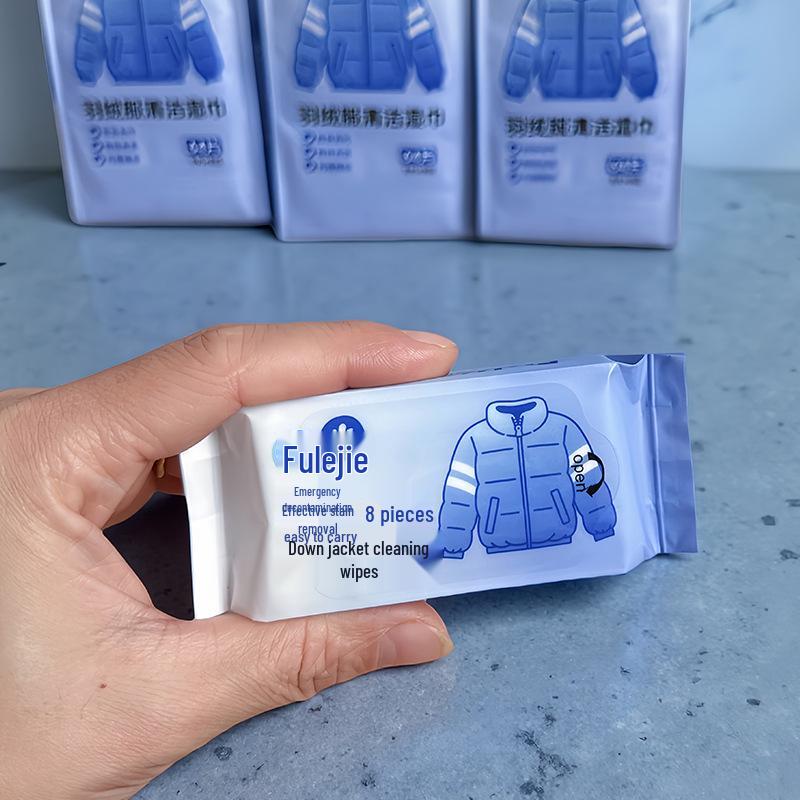 Instant Clean Down Jacket Wipes: No Water Needed, Strong Stain Removal, Wipe & Go, No Rinse Required