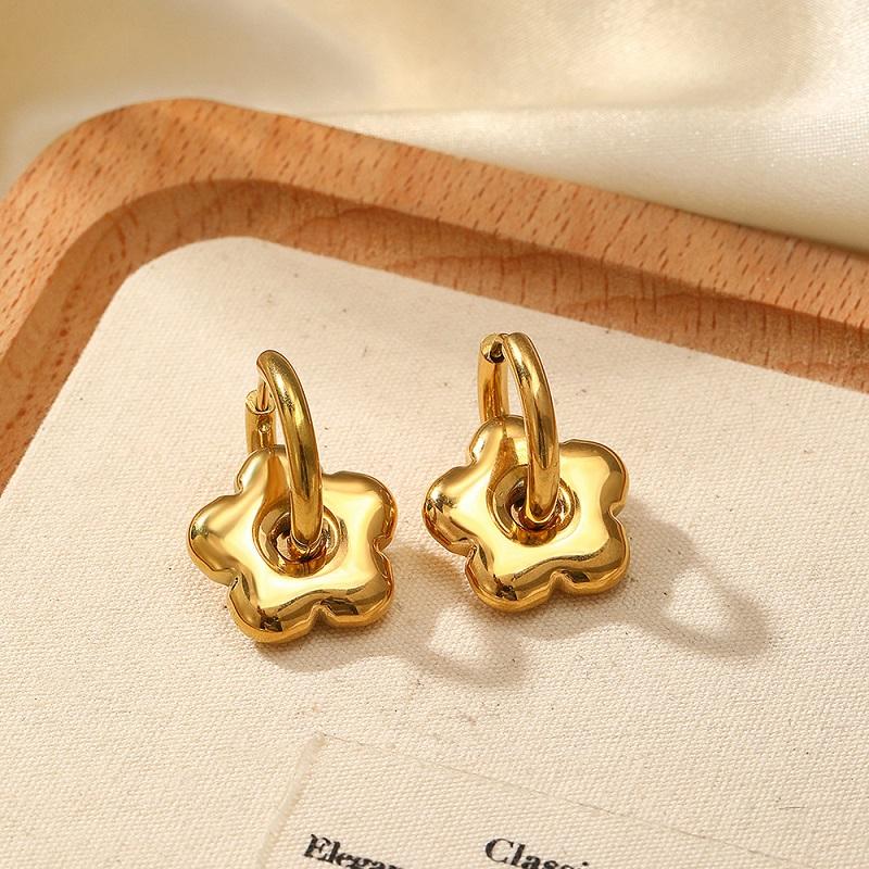 Stainless Steel Metal Heart Flower Pendant Earrings For Women Fashion Gold Color Peach Heart Ear Buckle Earrings Jewelry Gifts