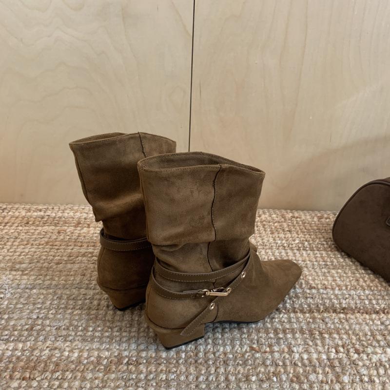 Retro thick heel two wear square head knight boots women's 2025 autumn and winter new suede belt buckle versatile and thin medium boots