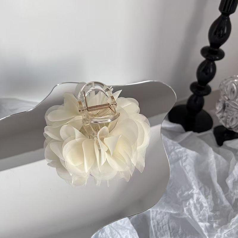 Elegant Red 3D Rose Hair Clip - Yi Mengling Inspired Shark Clip
