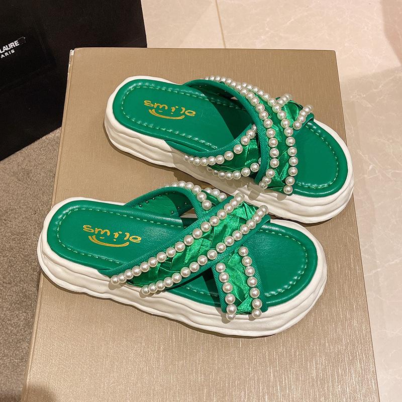 Slippers Women's Summer Outer Wear 2025 New Green Cross-dissolved Thick-bottomed Pearls with Skirt Sandals