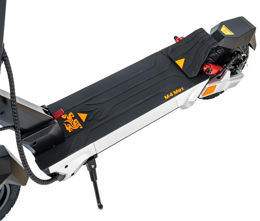 Monopattino elettrico pieghevole KuKirin M4 Max 10 pollici, motore 800W, batteria 48V 18,2Ah, velocità massima 45 km/h, autonomia 64 km, doppio freno a disco