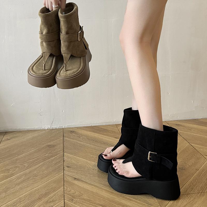Fashion toe cool boots cover boots summer 2025 new fashion round head personalized herringbone Roman sandals