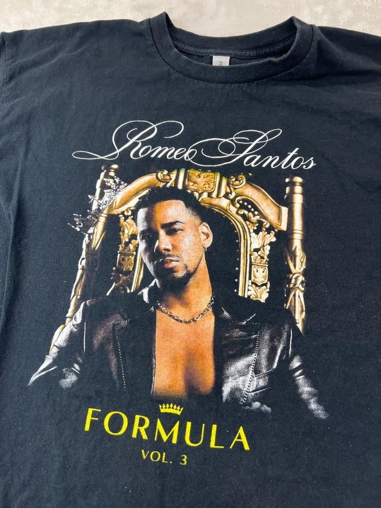 Romeo Santos 2023 Tour Formula Vol3 Graphic TShirt Size XL Gildan Men#039s Black  Unisex T-Shirt XXXXL